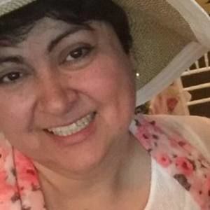 Meet your Posher, Pilar